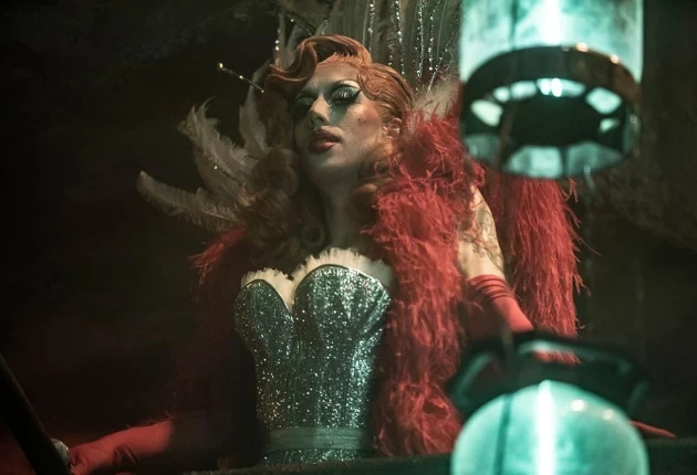 Момент из 1 сезона 3 серии сериала Ходячие мертвецы Дэрил Диксон